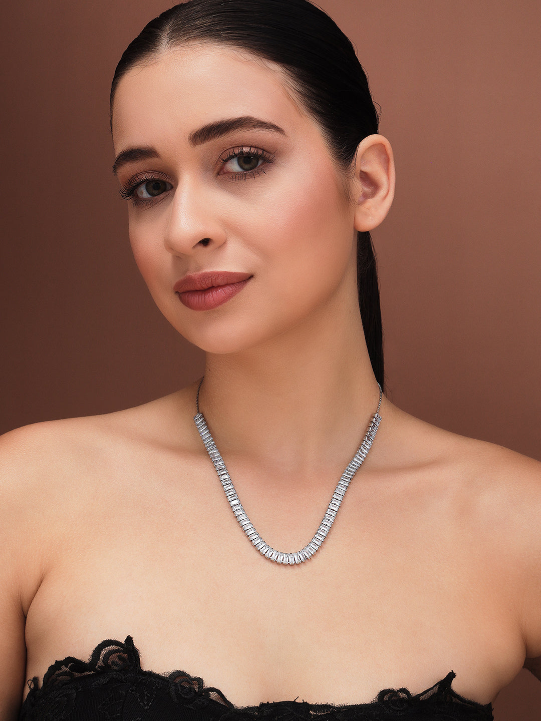 SLEEKET Necklace