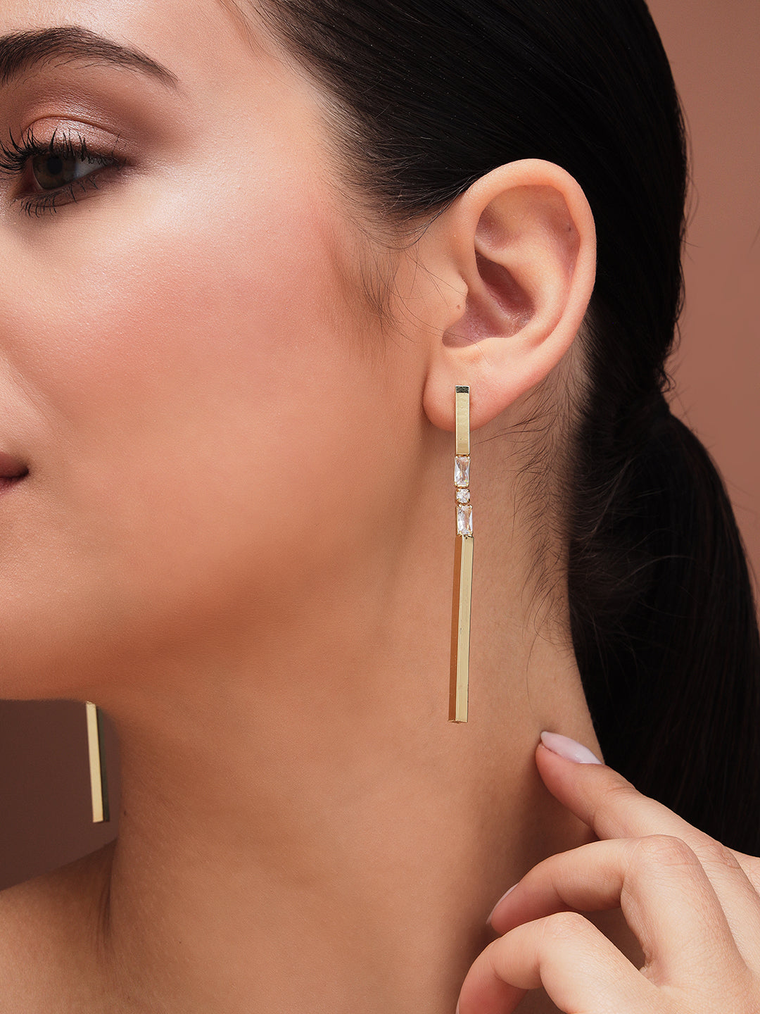 Sleek Line Earring