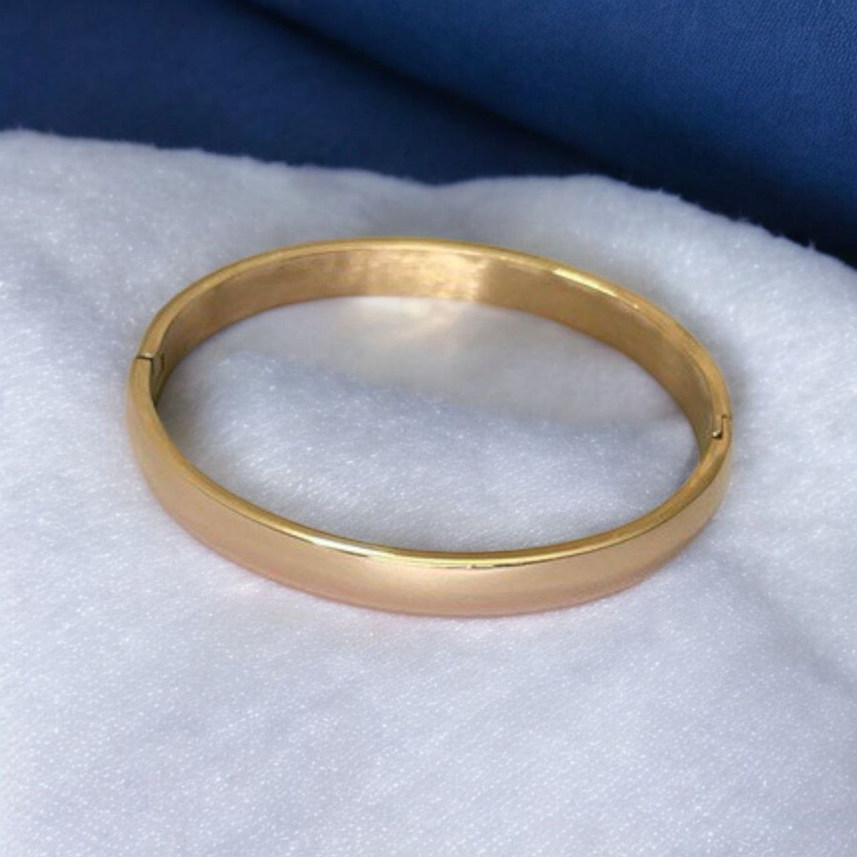 Classic Gold cuff