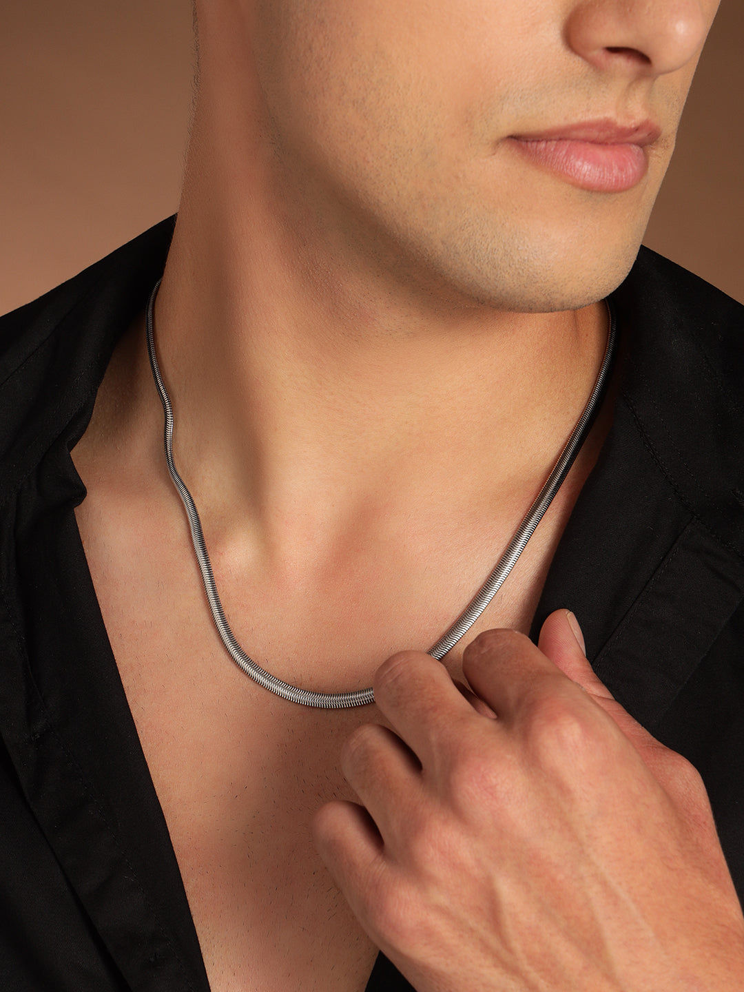 SILVER SNAKE CHAIN
